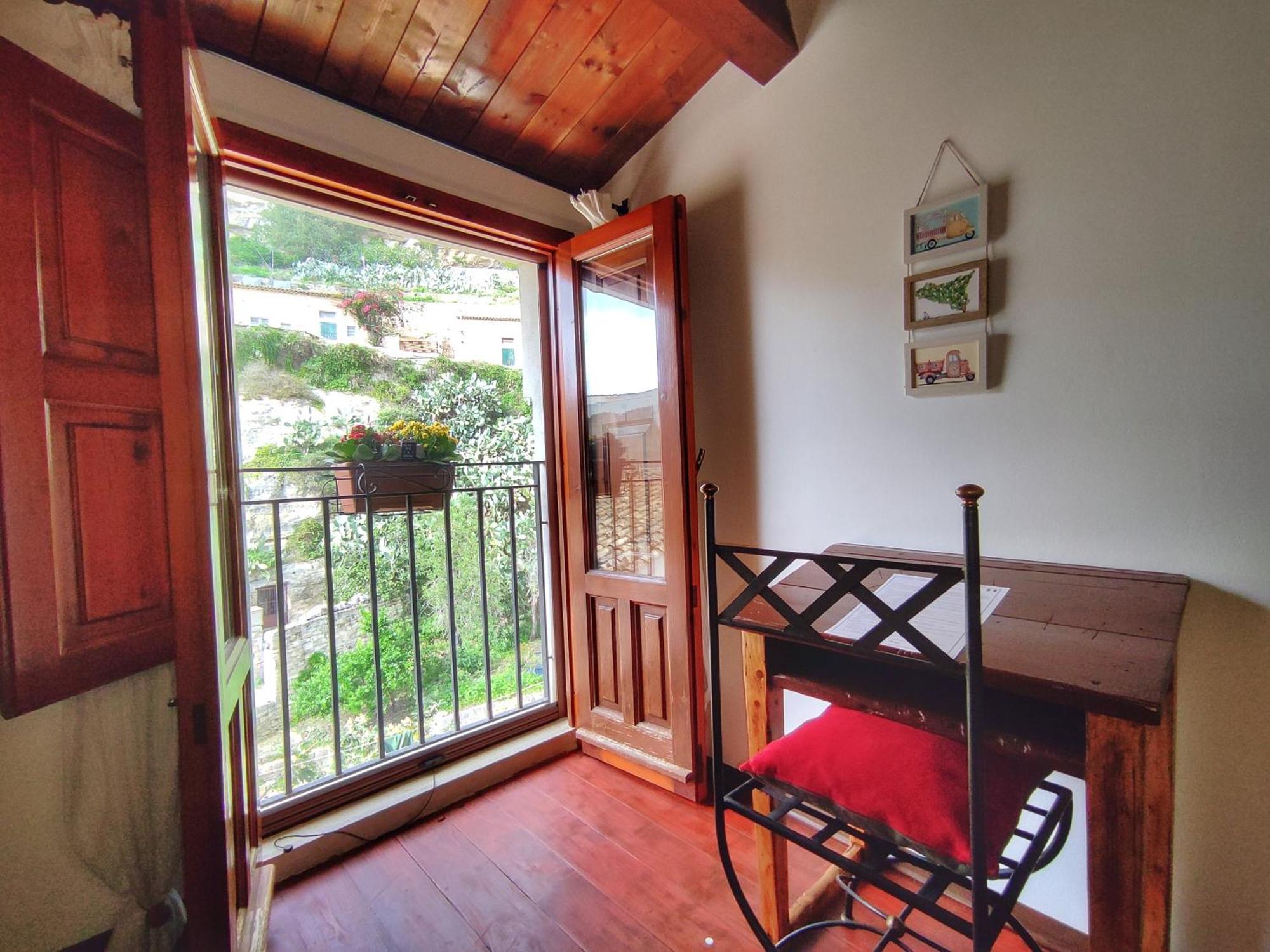 Lilibeth Houses - Charming & Lovely Views Scicli Phòng bức ảnh
